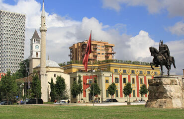 İzmir Çıkışlı Balkan Üçgeni Turu