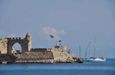 Selectum Blu ile Rodos Santorini Mikonos