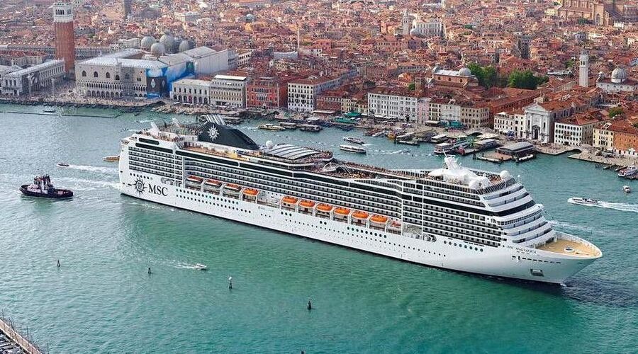 MSC Magnifica ile Kanarya Adaları (Uçaklı Paket)